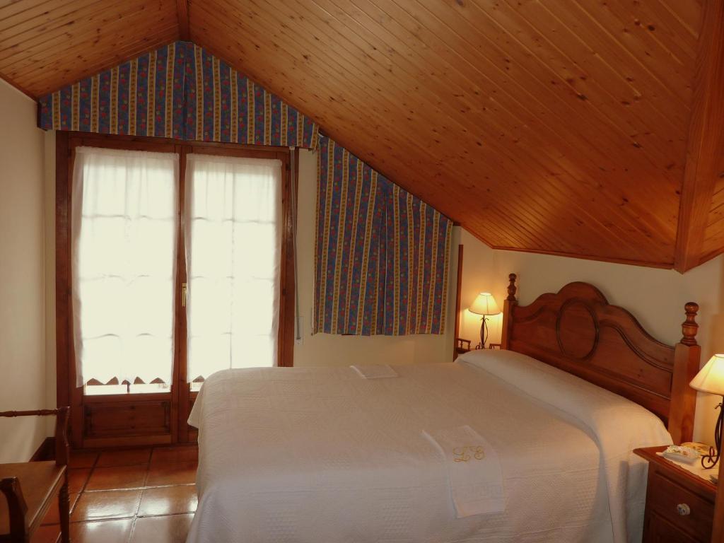 Posada Las Garzas Santona Room photo